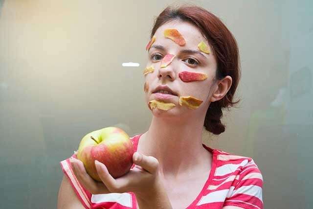 benefits of apple for skin